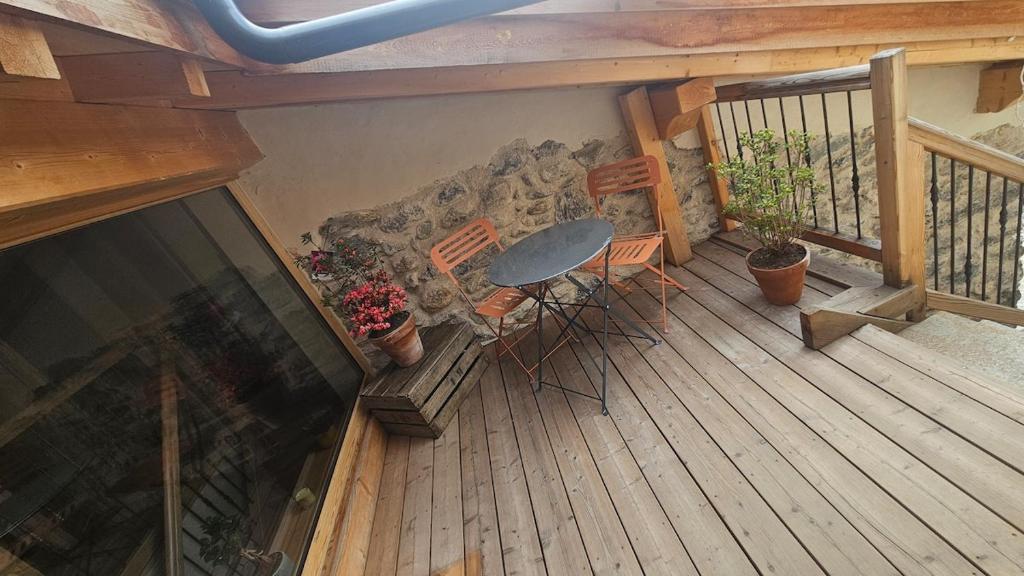 Espace de vie simple et confortable
